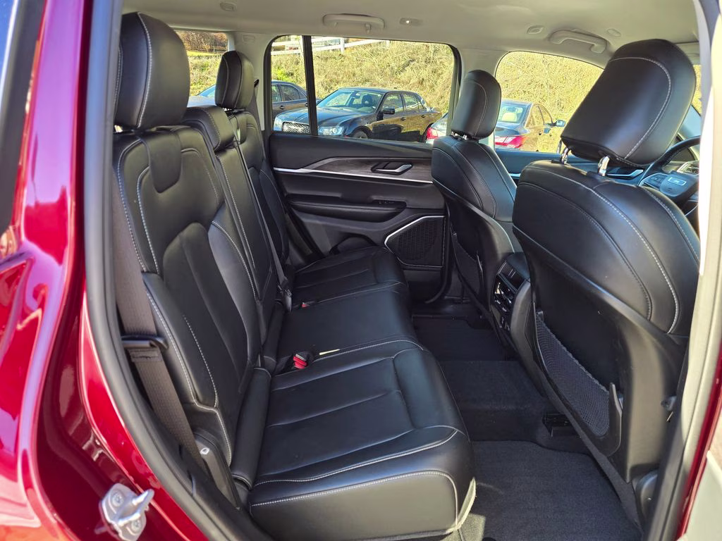 2022 Velvet Red Pearlcoat Jeep Grand Cherokee Limited 4X4 SUV
