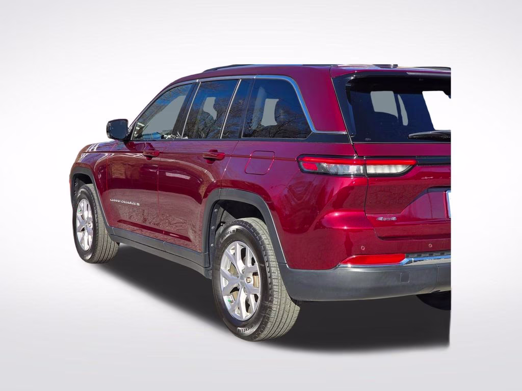 2022 Velvet Red Pearlcoat Jeep Grand Cherokee Limited 4X4 SUV