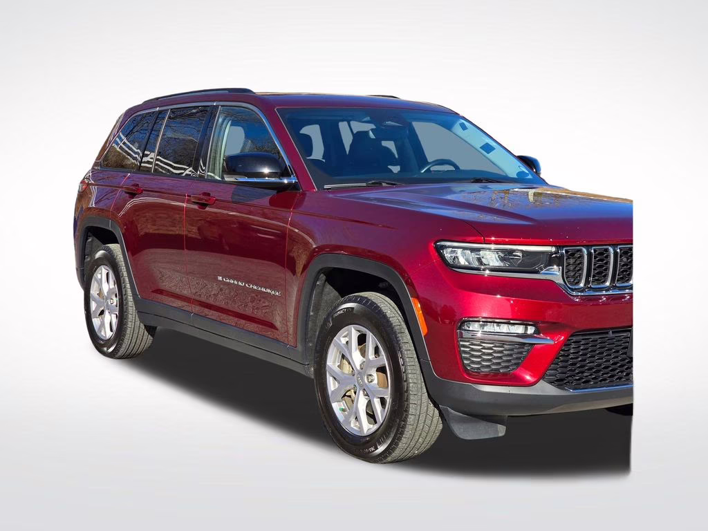 2022 Velvet Red Pearlcoat Jeep Grand Cherokee Limited 4X4 SUV