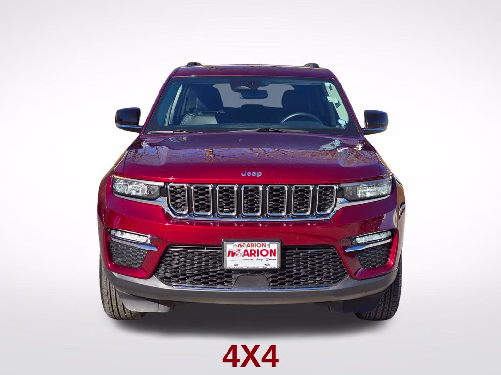 2022 Velvet Red Pearlcoat Jeep Grand Cherokee Limited 4X4 SUV