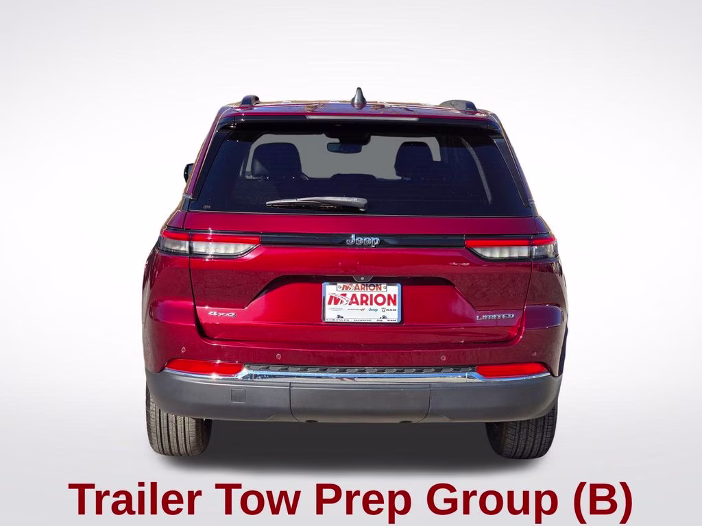 2022 Velvet Red Pearlcoat Jeep Grand Cherokee Limited 4X4 SUV