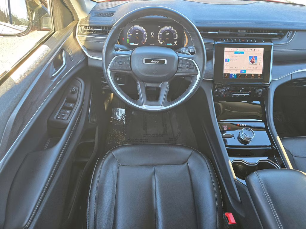 2022 Velvet Red Pearlcoat Jeep Grand Cherokee Limited 4X4 SUV