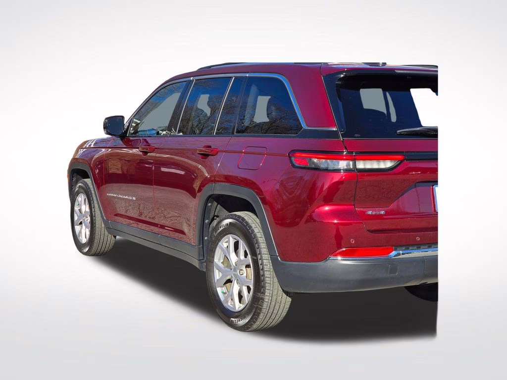 2022 Velvet Red Pearlcoat Jeep Grand Cherokee Limited 4X4 SUV