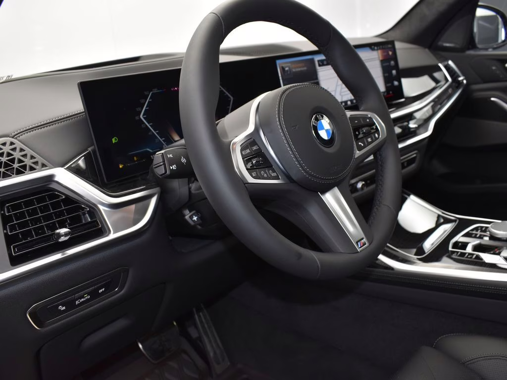 2026 Black Sapphire Metallic BMW X7 xDrive40i AWD SUV