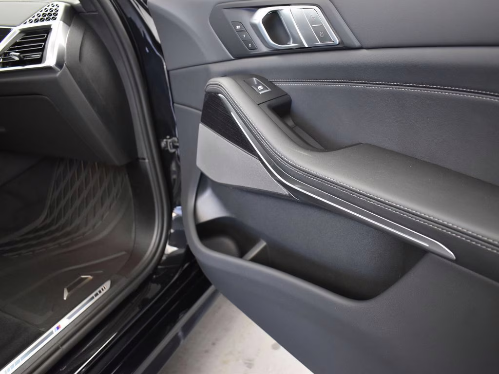 2026 Black Sapphire Metallic BMW X7 xDrive40i AWD SUV