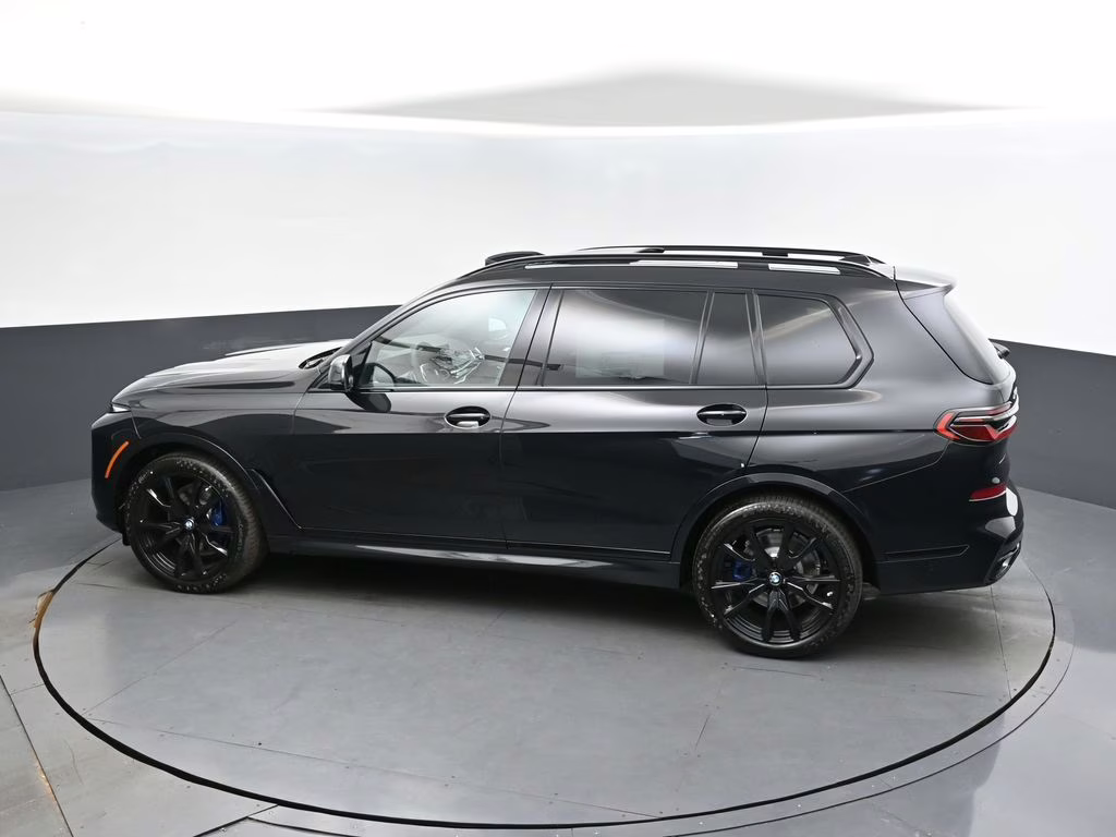 2026 Black Sapphire Metallic BMW X7 xDrive40i AWD SUV