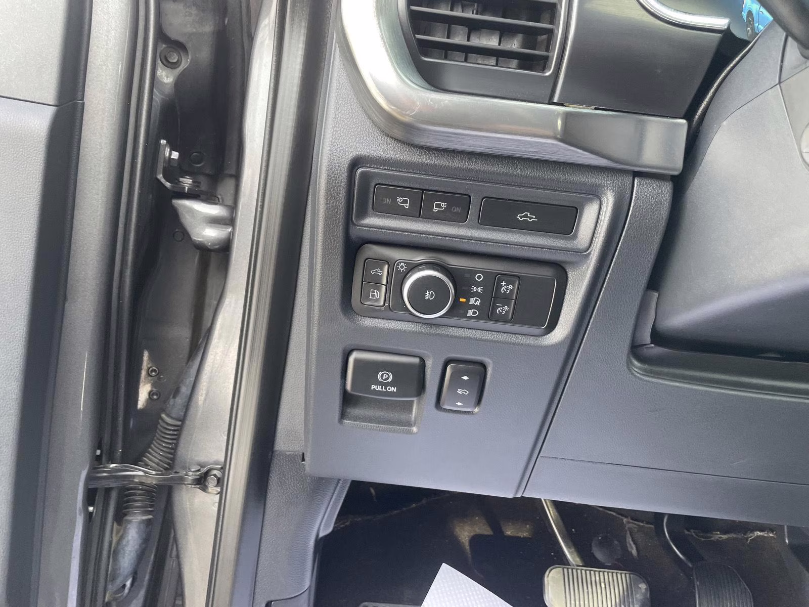 2022 Carbonized Gray Ford F-150 LARIAT 4X4 Truck