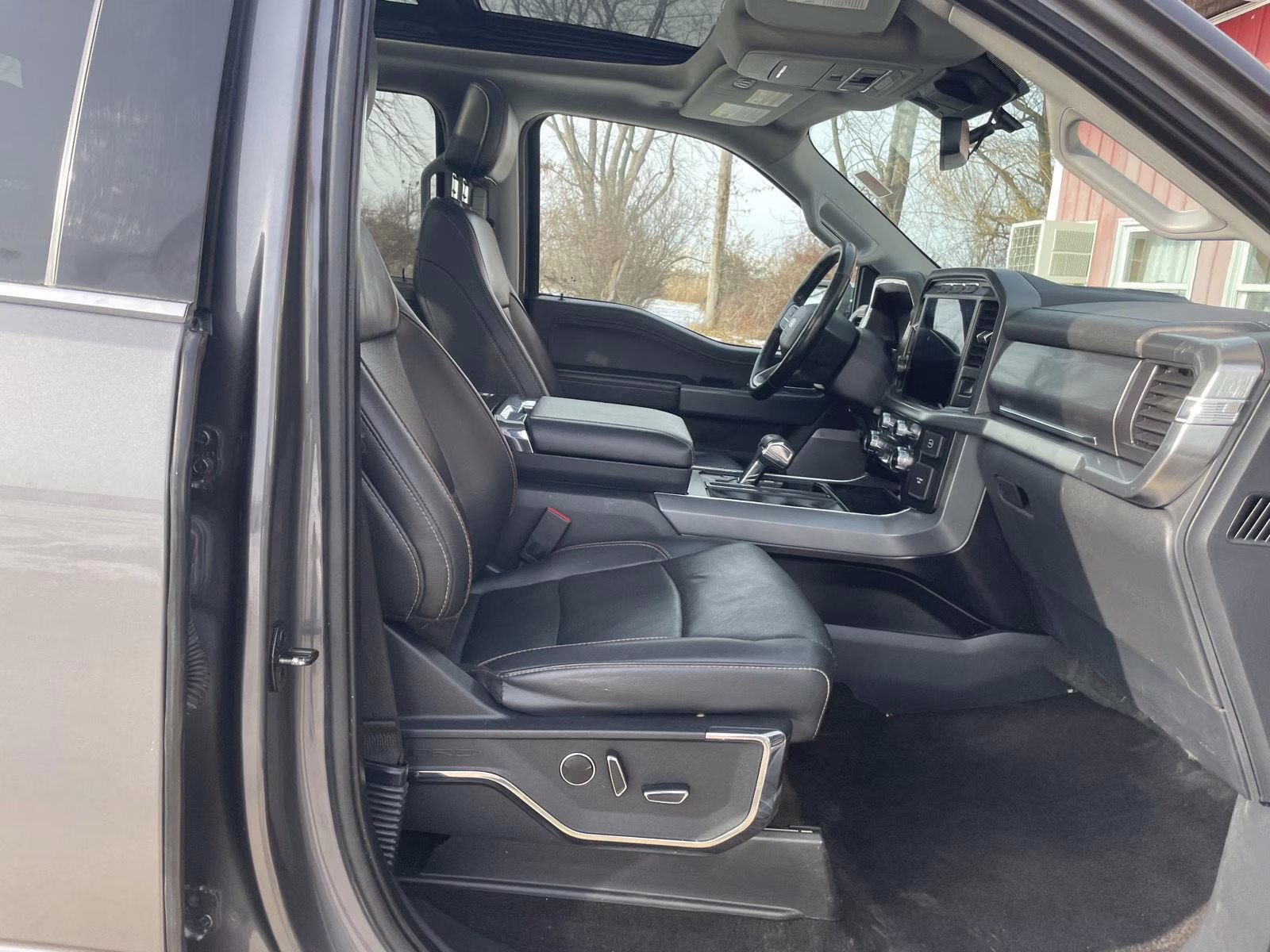 2022 Carbonized Gray Ford F-150 LARIAT 4X4 Truck