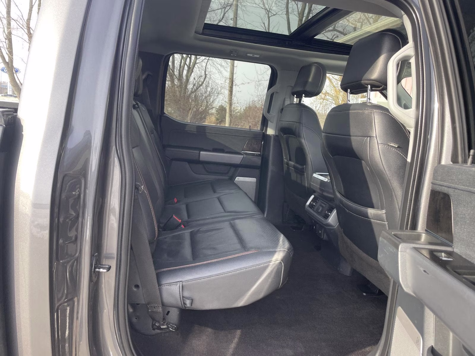 2022 Carbonized Gray Ford F-150 LARIAT 4X4 Truck
