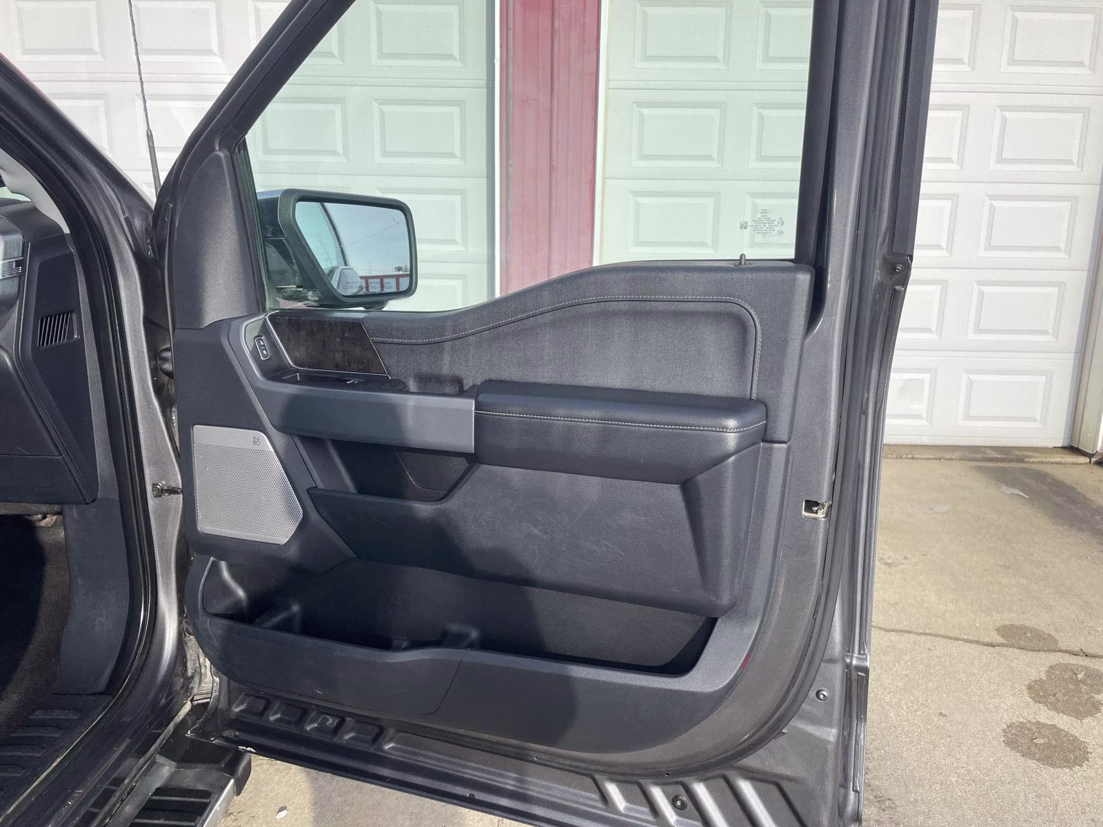 2022 Carbonized Gray Ford F-150 LARIAT 4X4 Truck