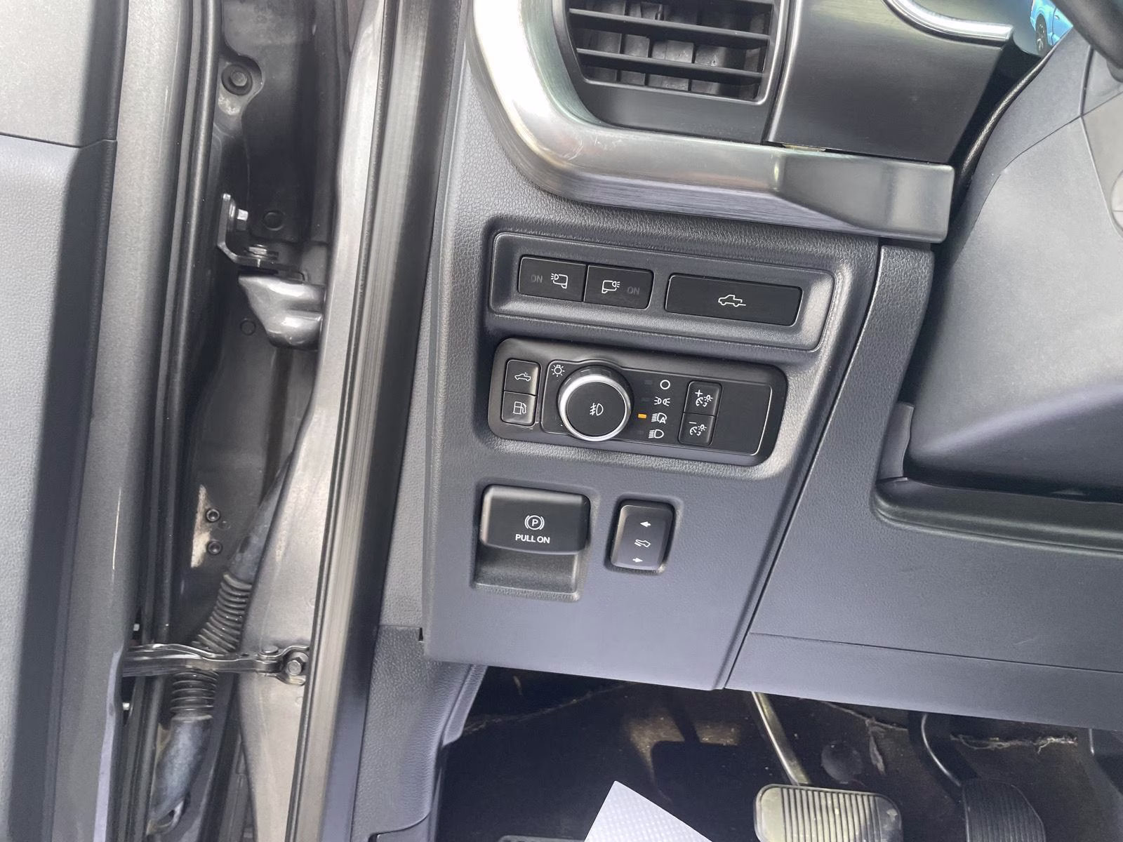2022 Carbonized Gray Ford F-150 LARIAT 4X4 Truck