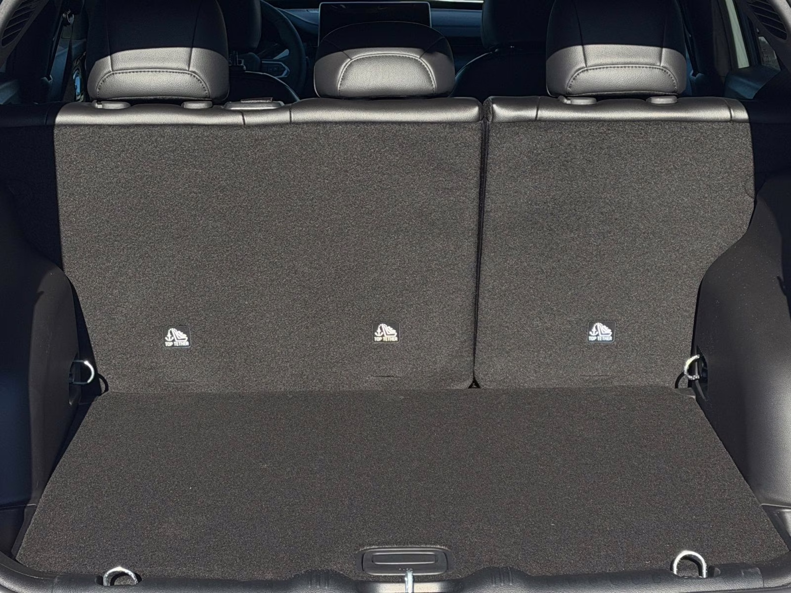 2026 Bright White Clearcoat Jeep Compass Latitude 4X4 SUV