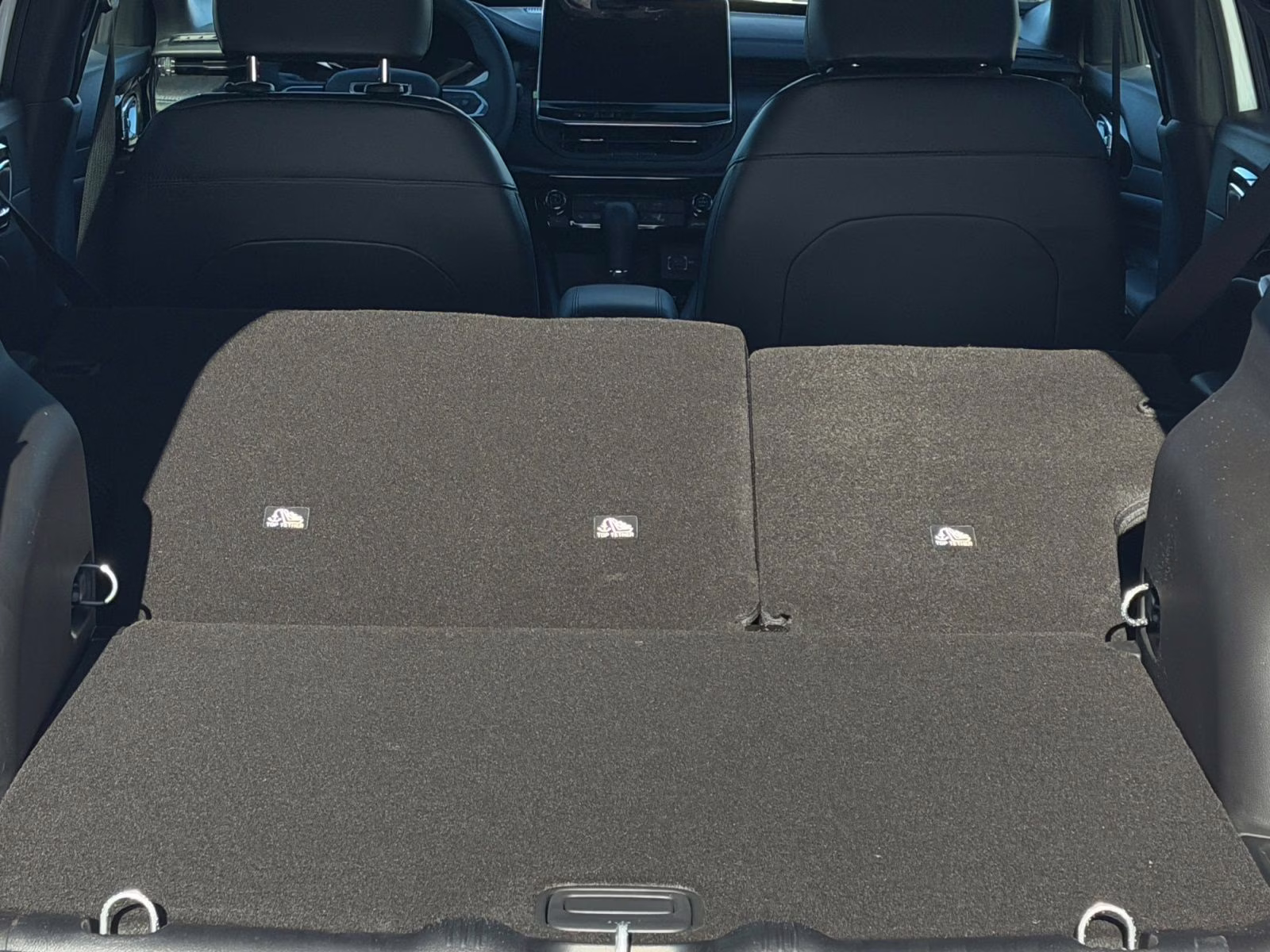 2026 Bright White Clearcoat Jeep Compass Latitude 4X4 SUV