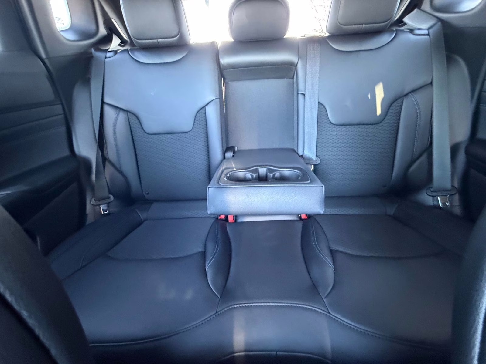 2026 Bright White Clearcoat Jeep Compass Latitude 4X4 SUV