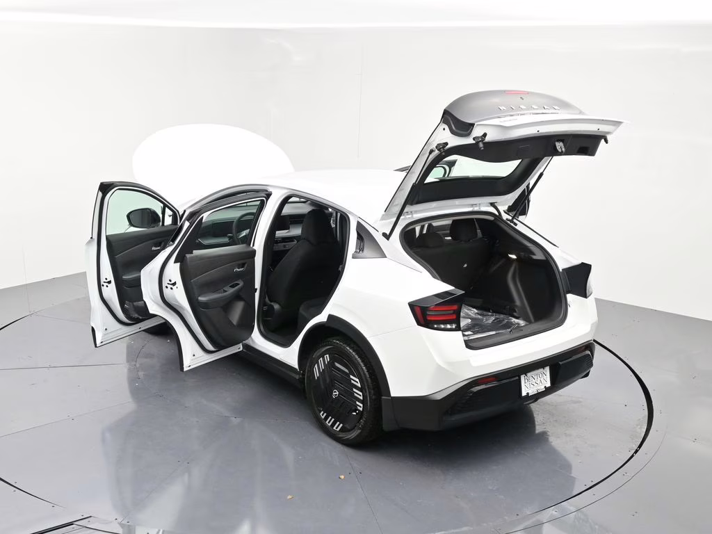 2026 Everest White Pearl Tricoat Nissan LEAF S+ FWD SUV