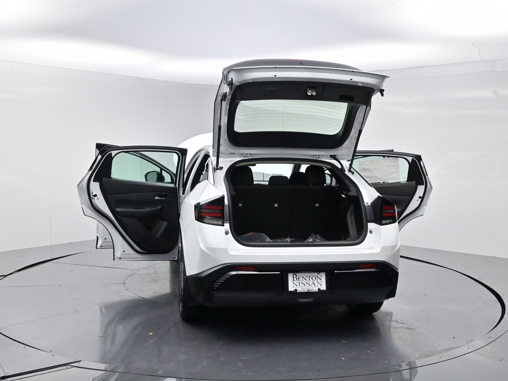 2026 Everest White Pearl Tricoat Nissan LEAF S+ FWD SUV