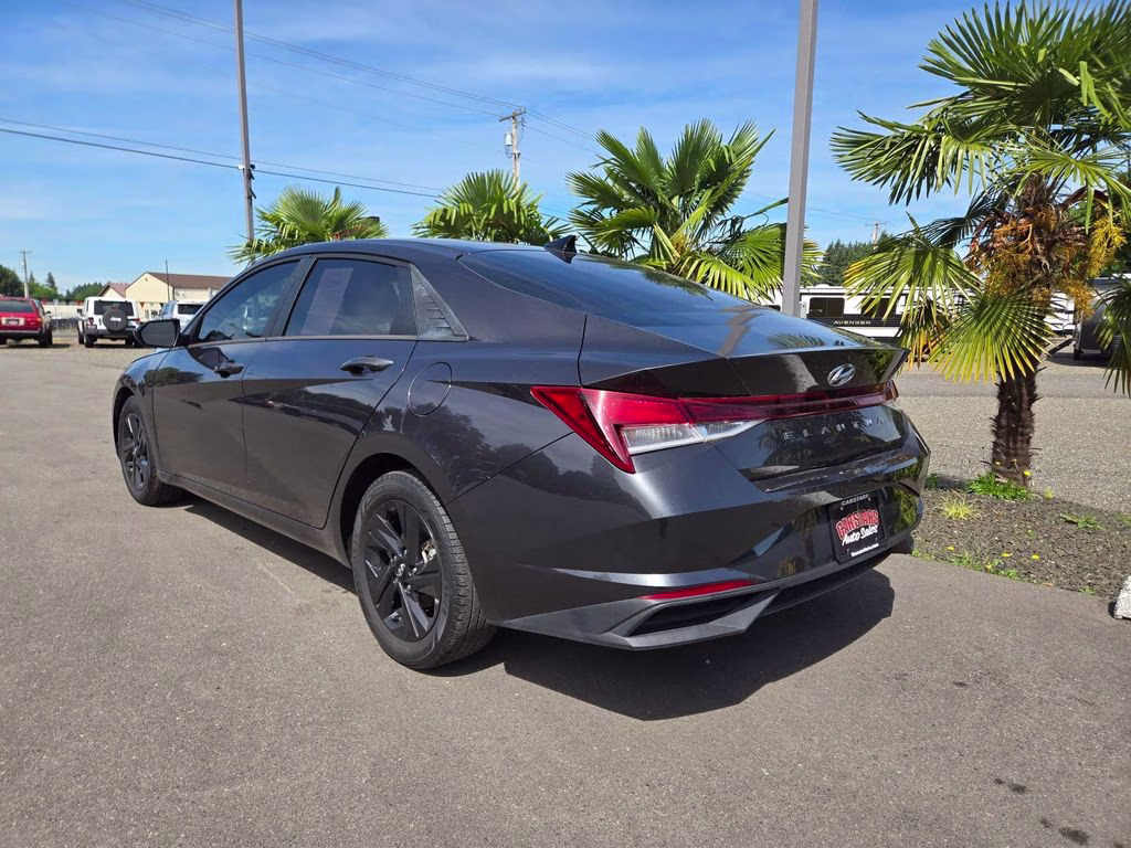 2021 Portofino Gray Hyundai Elantra SEL FWD Sedan