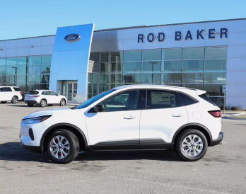 2026 Oxford White Ford Escape Active FWD SUV