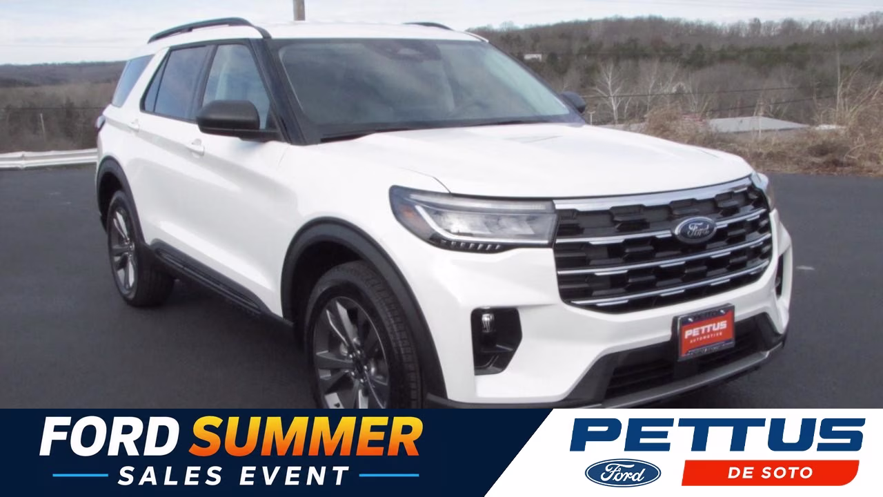 2026 Oxford White Ford Explorer Active 4X4 SUV