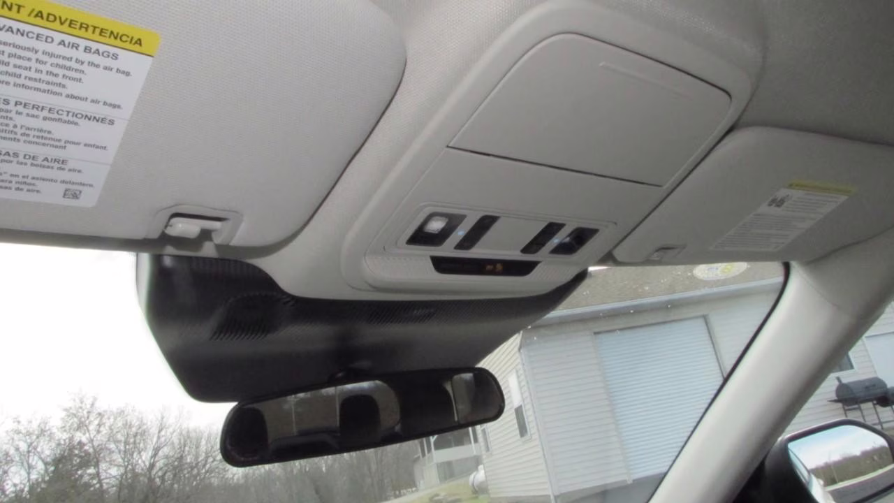 2026 Oxford White Ford Explorer Active 4X4 SUV