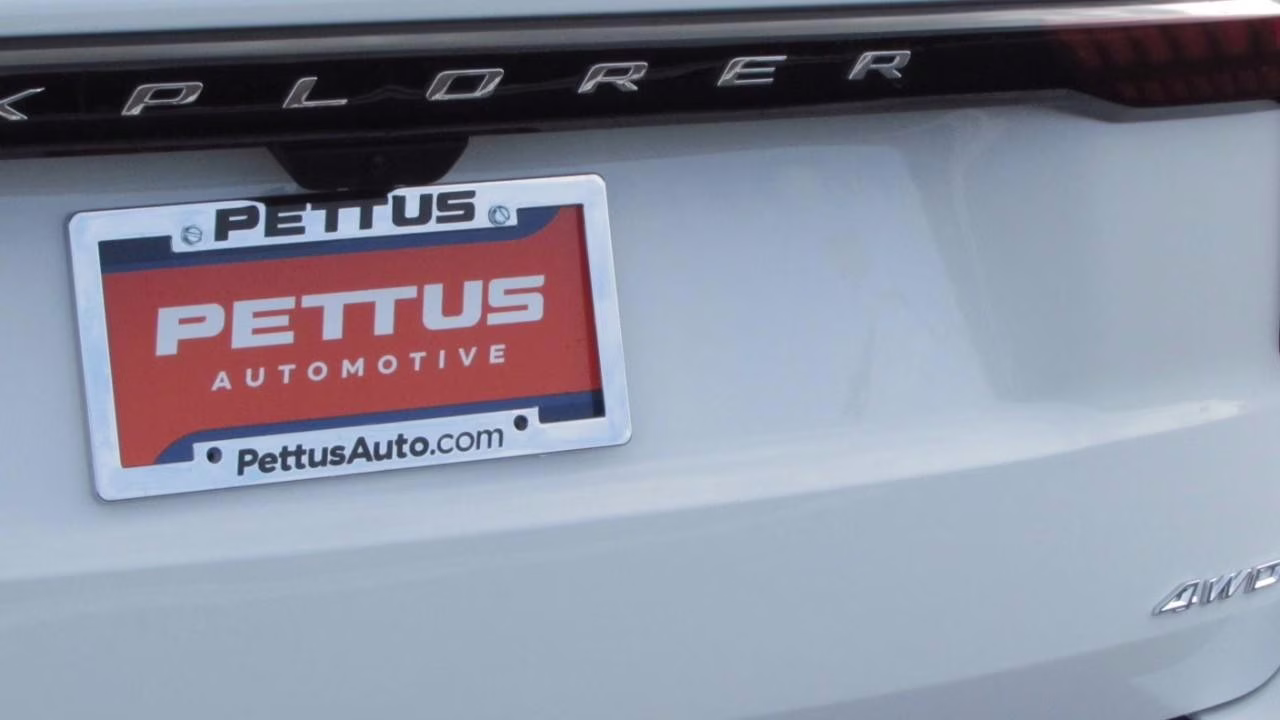 2026 Oxford White Ford Explorer Active 4X4 SUV