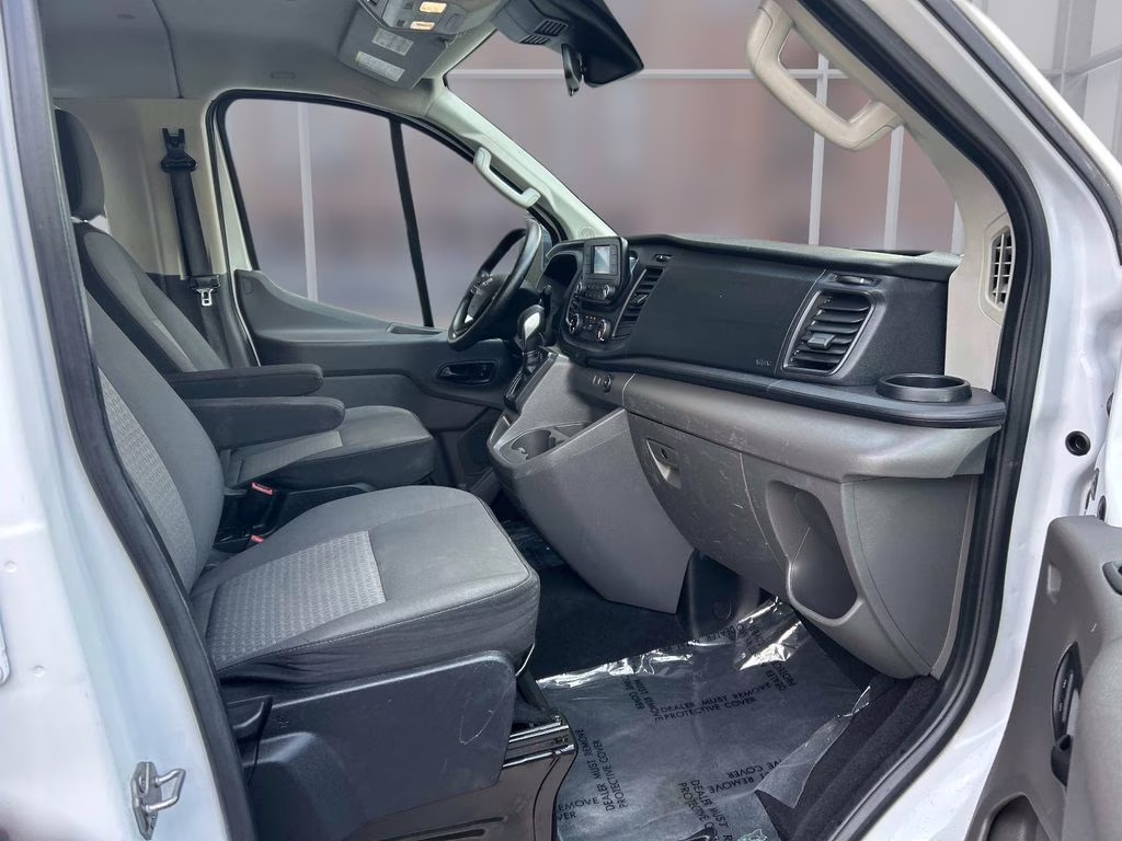 2021 Oxford White Ford Transit-350 XLT RWD Crossover
