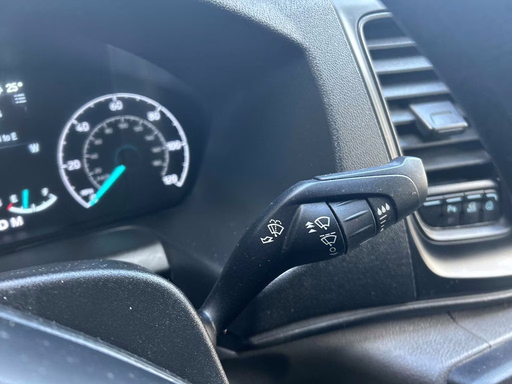 2021 Oxford White Ford Transit-350 XLT RWD Crossover