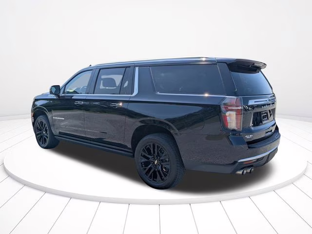 2021 Midnight Blue Metallic Chevrolet Suburban High Country 4X4 SUV