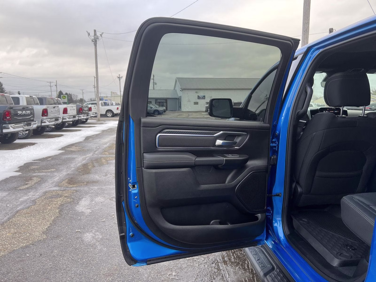 2026 Hydro Blue Pearlcoat Ram 1500 Big Horn 4X4 Truck