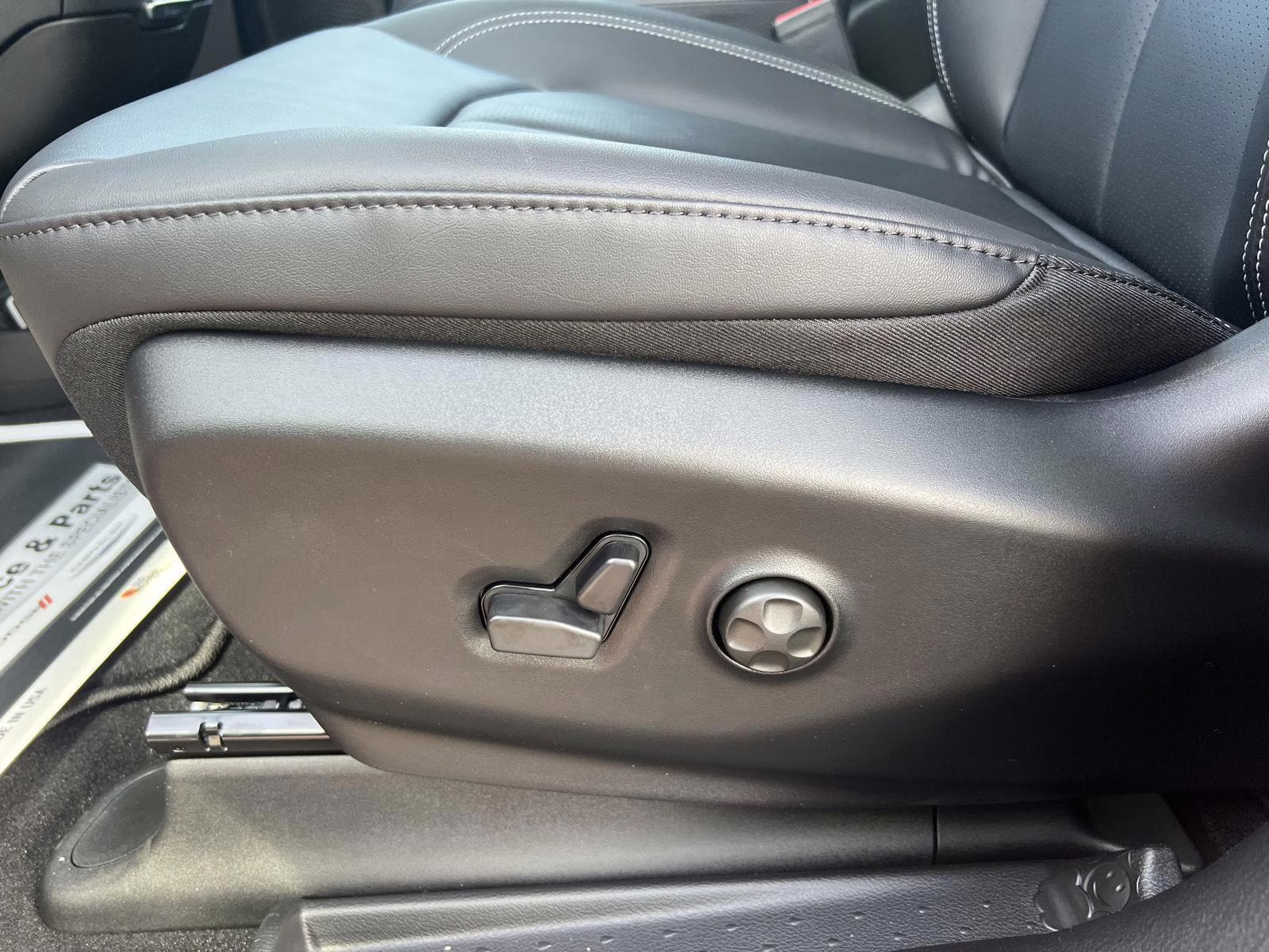 2026 Red Hot Pearlcoat Chrysler Pacifica Select FWD Van