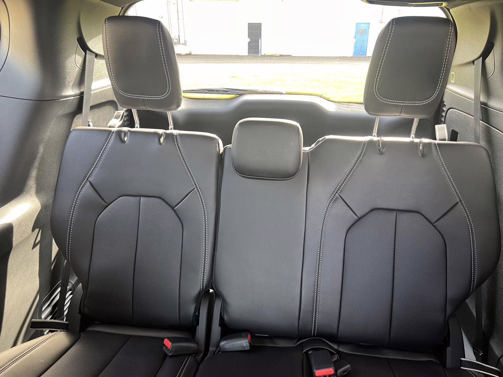 2026 Red Hot Pearlcoat Chrysler Pacifica Select FWD Van