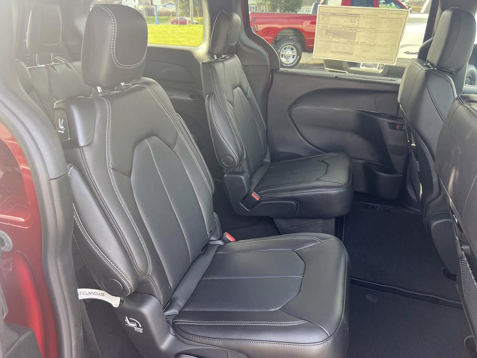 2026 Red Hot Pearlcoat Chrysler Pacifica Select FWD Van