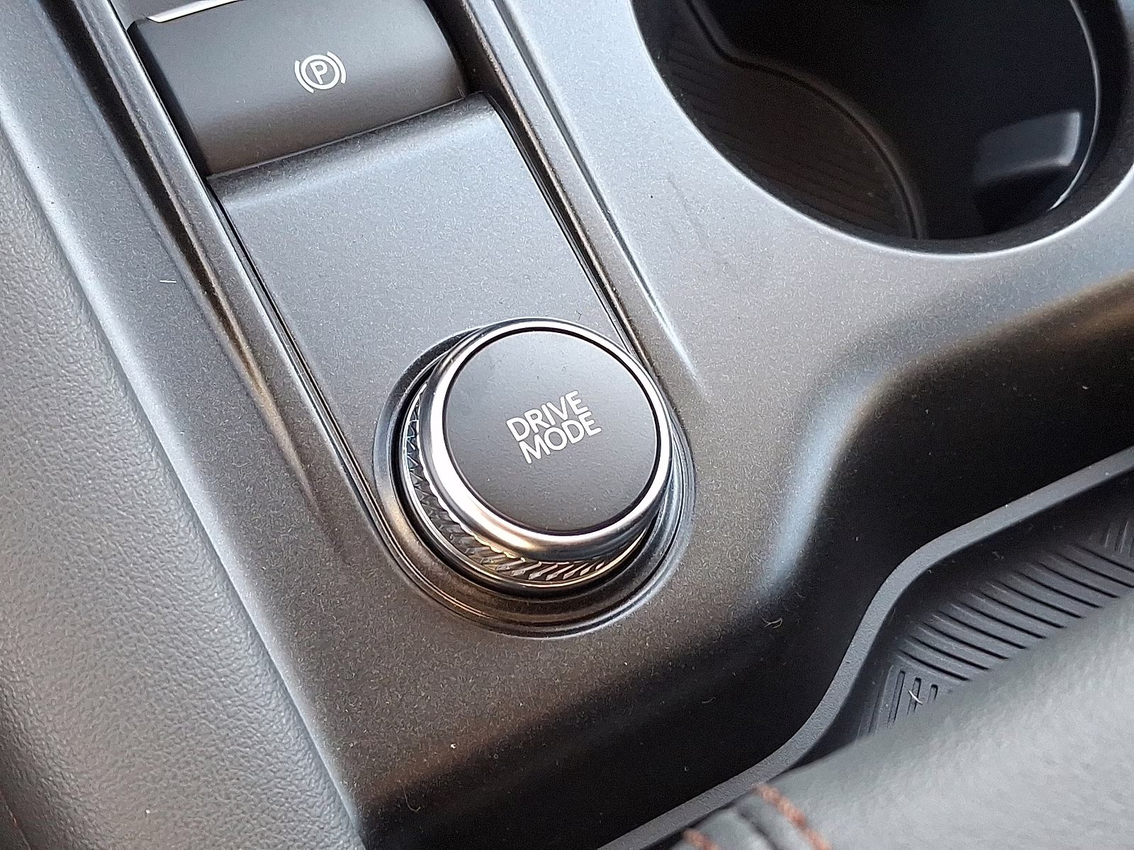 2026 Star White Metallic Tri-Coat - AZ Ford Explorer Active 4X4