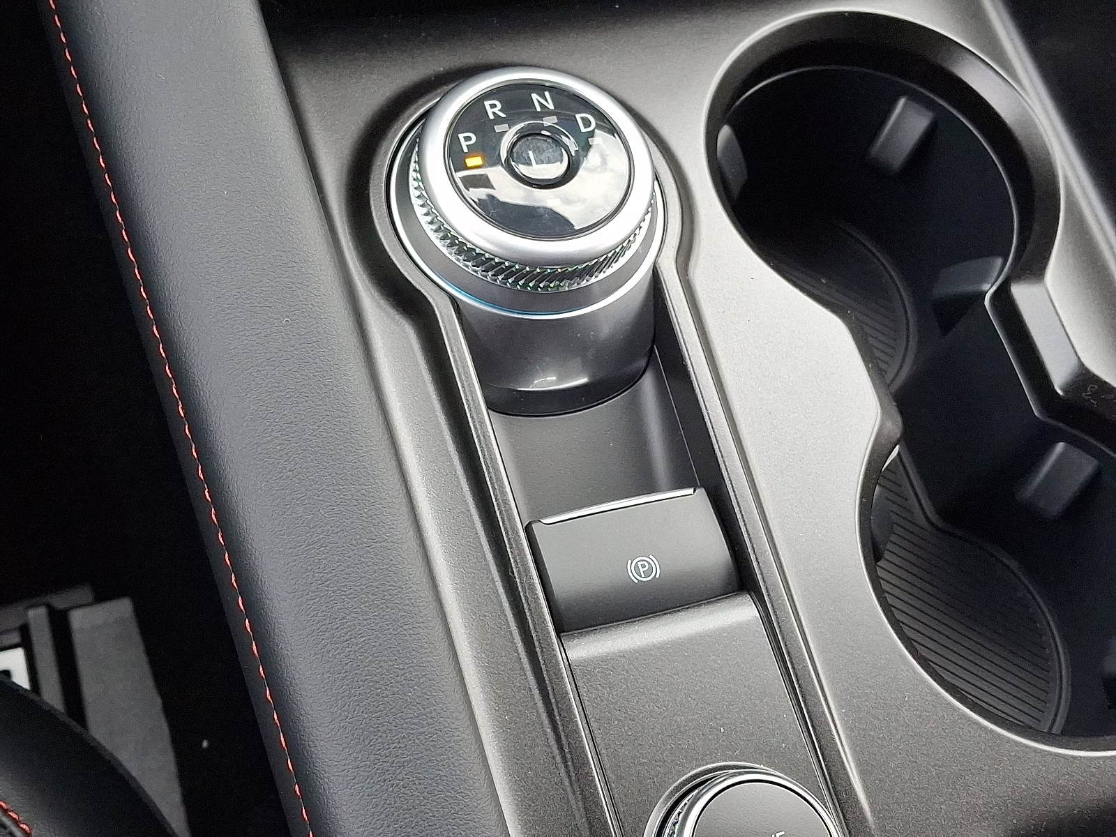 2026 Star White Metallic Tri-Coat - AZ Ford Explorer ST-Line 4X4