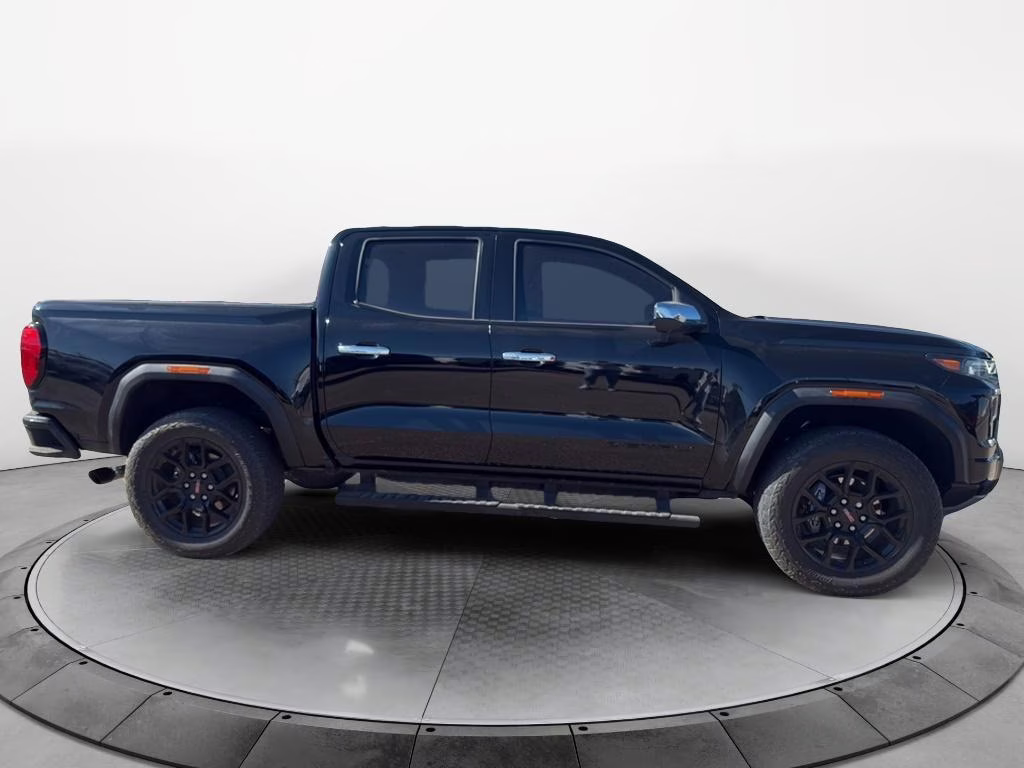2024 Onyx Black GMC Canyon 4WD Denali 4X4 Truck