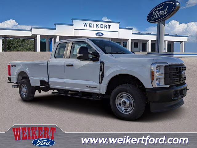 2026 Oxford White Ford Super Duty F-250 SRW XL 4X4 Truck