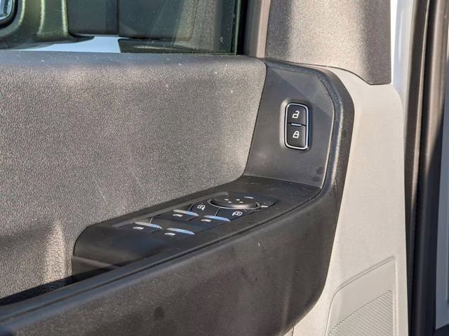 2026 Oxford White Ford Super Duty F-250 SRW XL 4X4 Truck