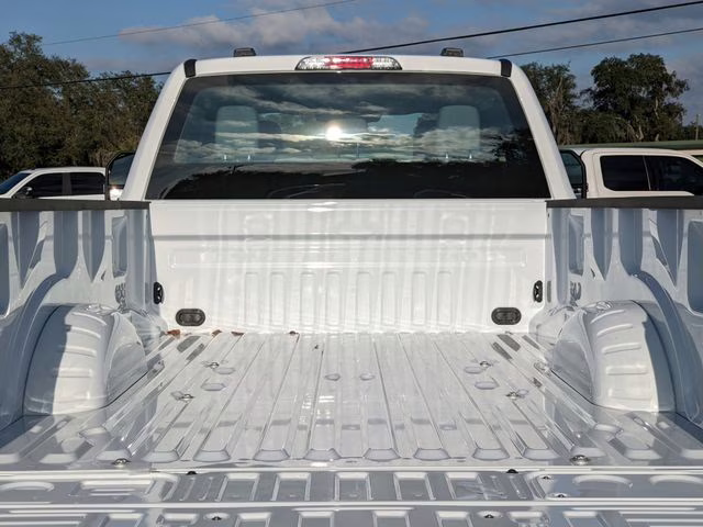 2026 Oxford White Ford Super Duty F-250 SRW XL 4X4 Truck