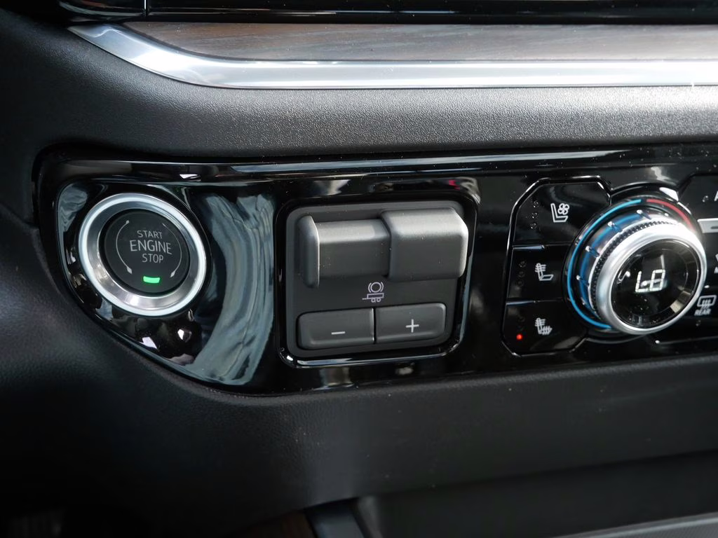 2026 Summit White GMC Sierra 1500 SLT 4X4 Truck