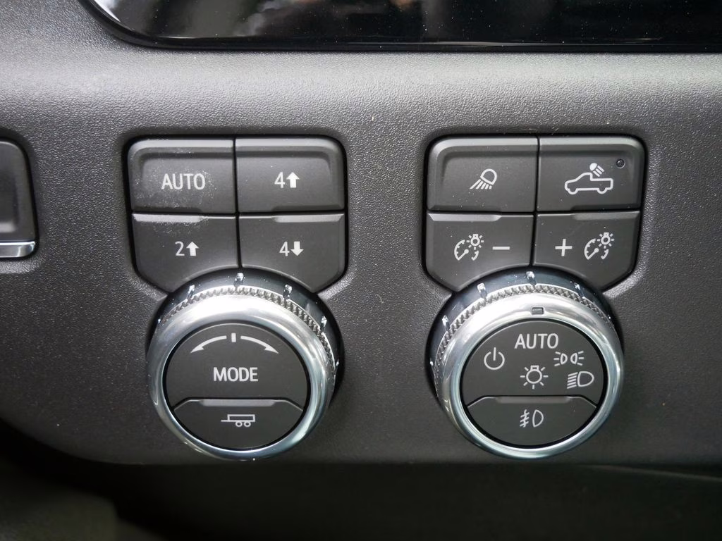 2026 Summit White GMC Sierra 1500 SLT 4X4 Truck