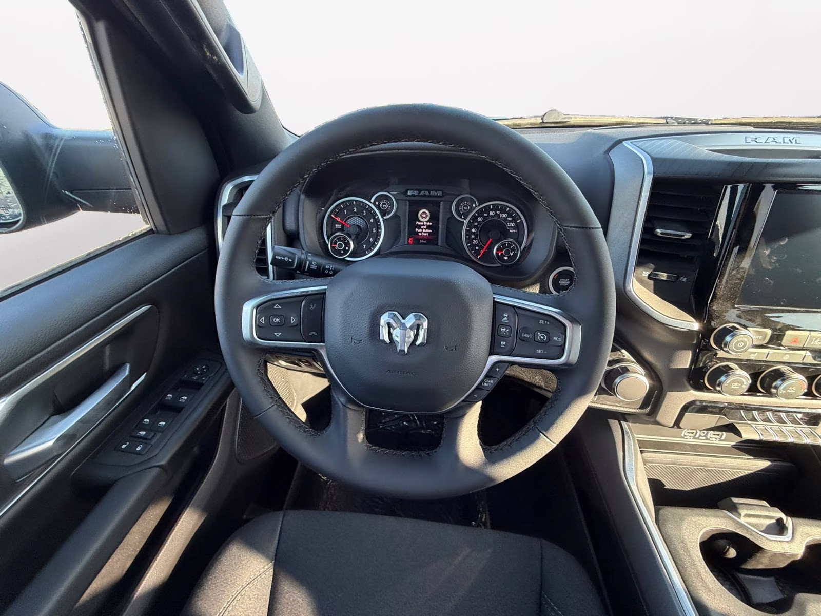 2026 Diamond Black Crystal Pearlcoat Ram 1500 Big Horn/Lone Star 4X4 Truck