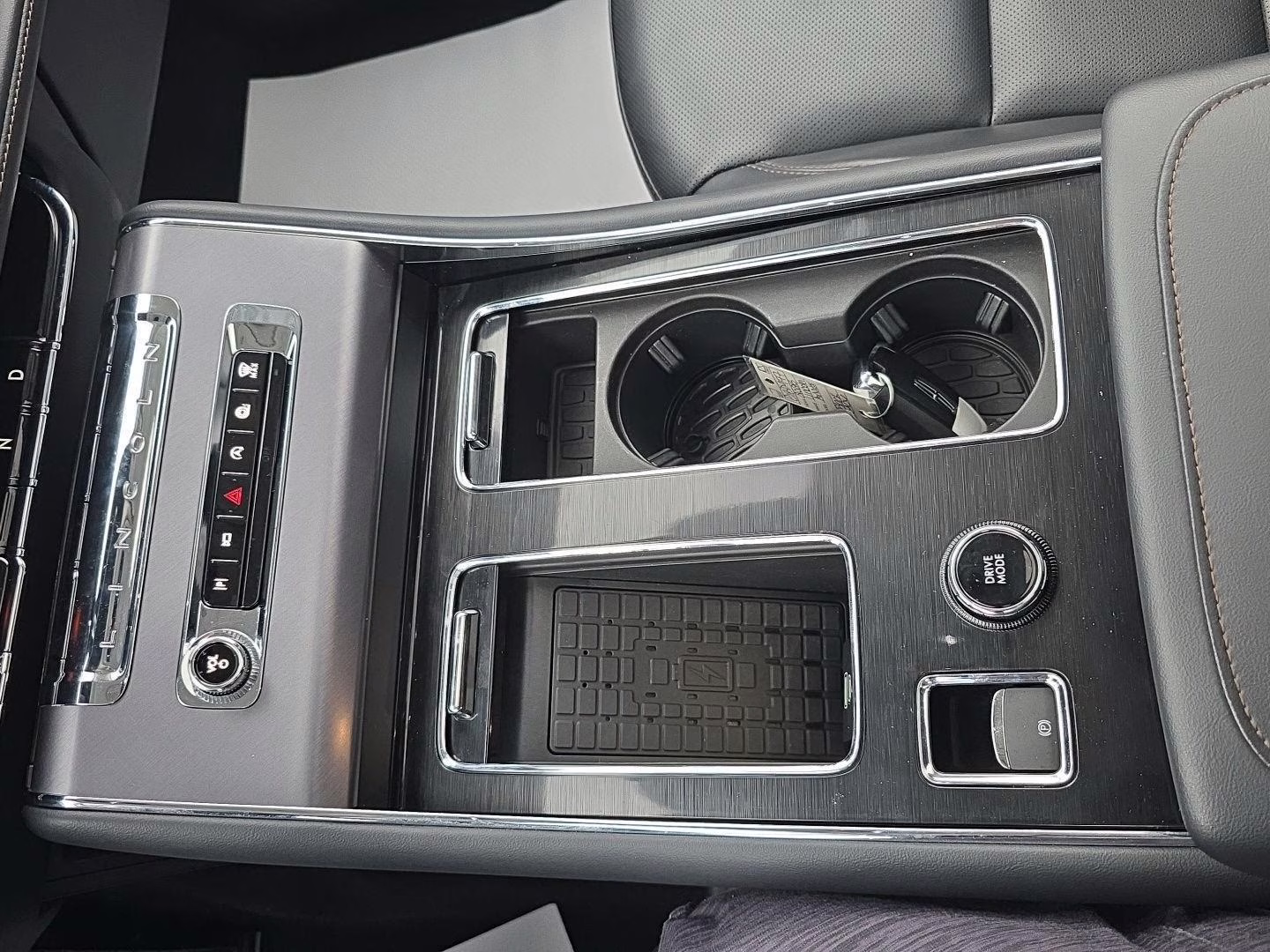 2025 Infinite Black Metallic Clearcoat Lincoln Aviator Premiere AWD SUV