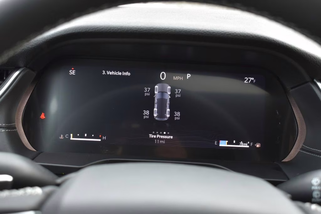 2025 Diamond Black Crystal Pearlcoat Jeep Grand Cherokee Altitude X 4X4 SUV