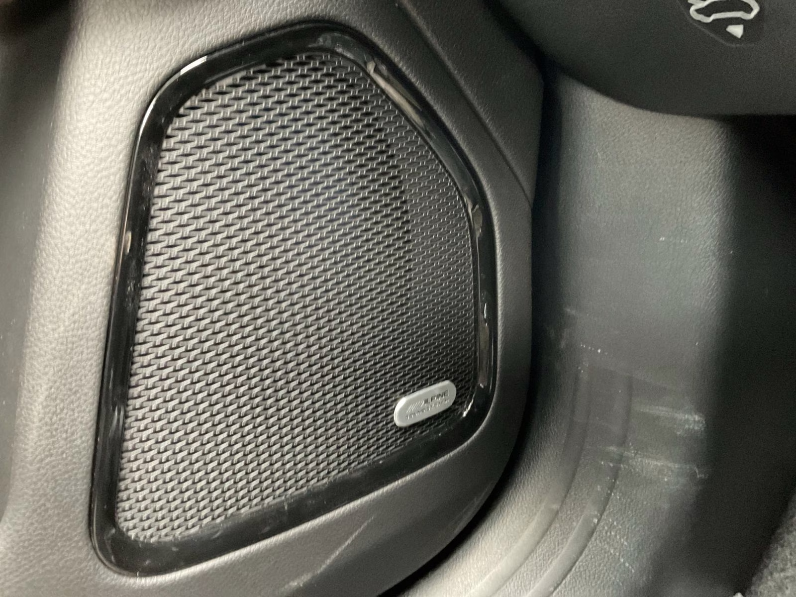 2026 Diamond Black Crystal Pearlcoat Jeep Compass Limited 4X4 SUV