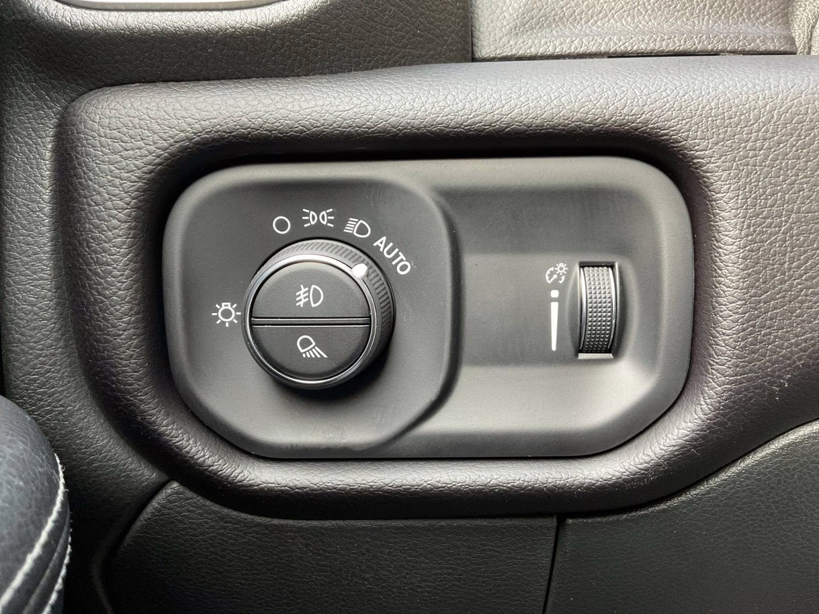 2023 Bright White Clearcoat Ram 2500 Big Horn 4X4 Truck