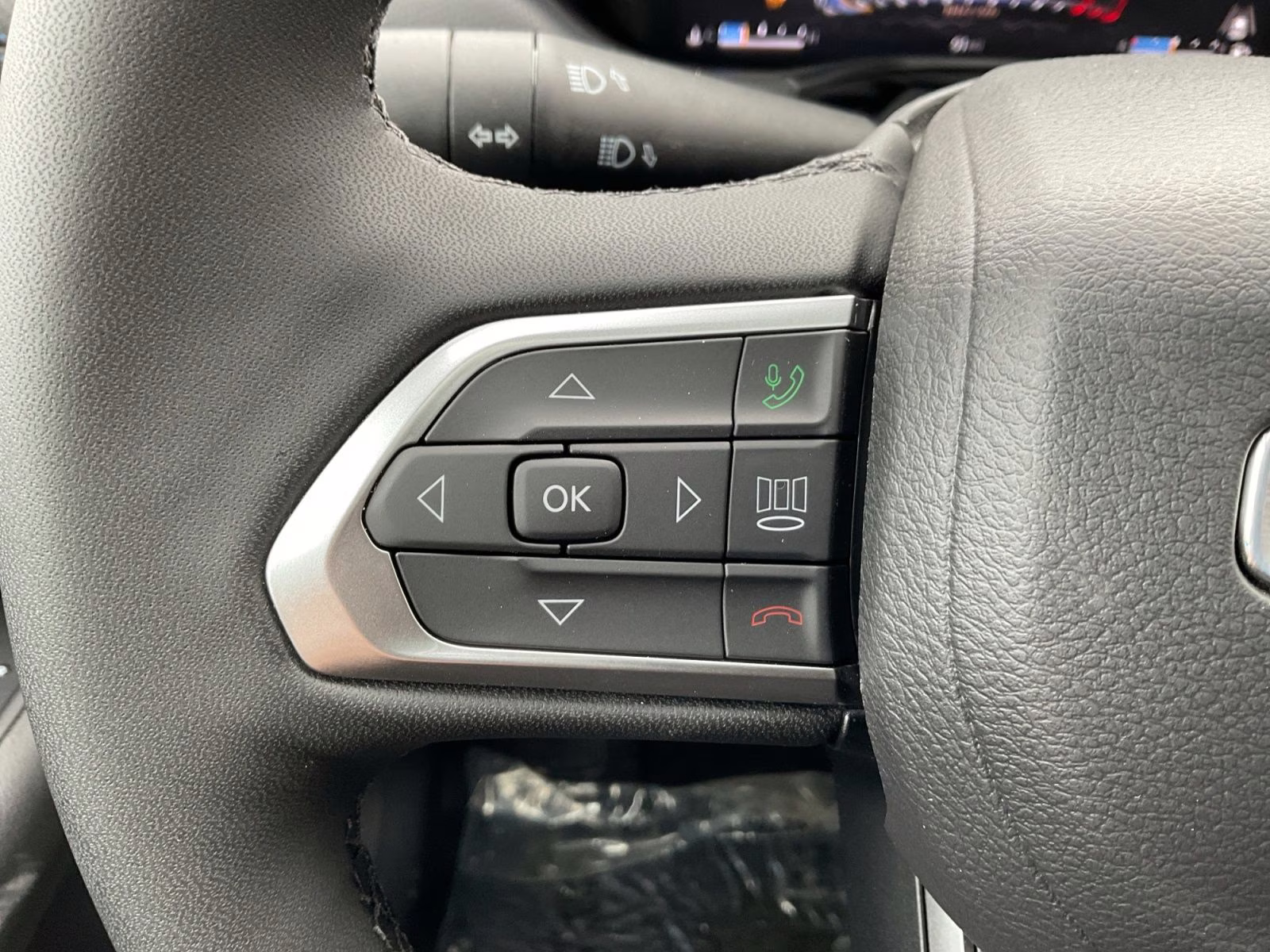 2026 Diamond Black Crystal Pearlcoat Jeep Compass Limited 4X4 SUV