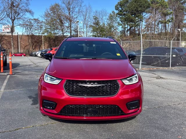 2026 Red Hot Pearlcoat Chrysler Pacifica Select FWD Van