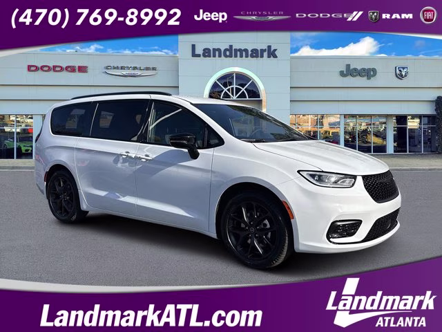 2026 Bright White Clearcoat Chrysler Pacifica Select FWD Van