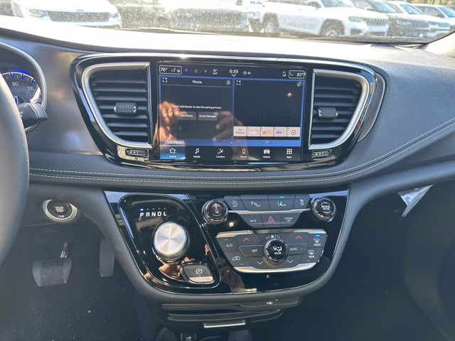 2026 Red Hot Pearlcoat Chrysler Pacifica Select FWD Van