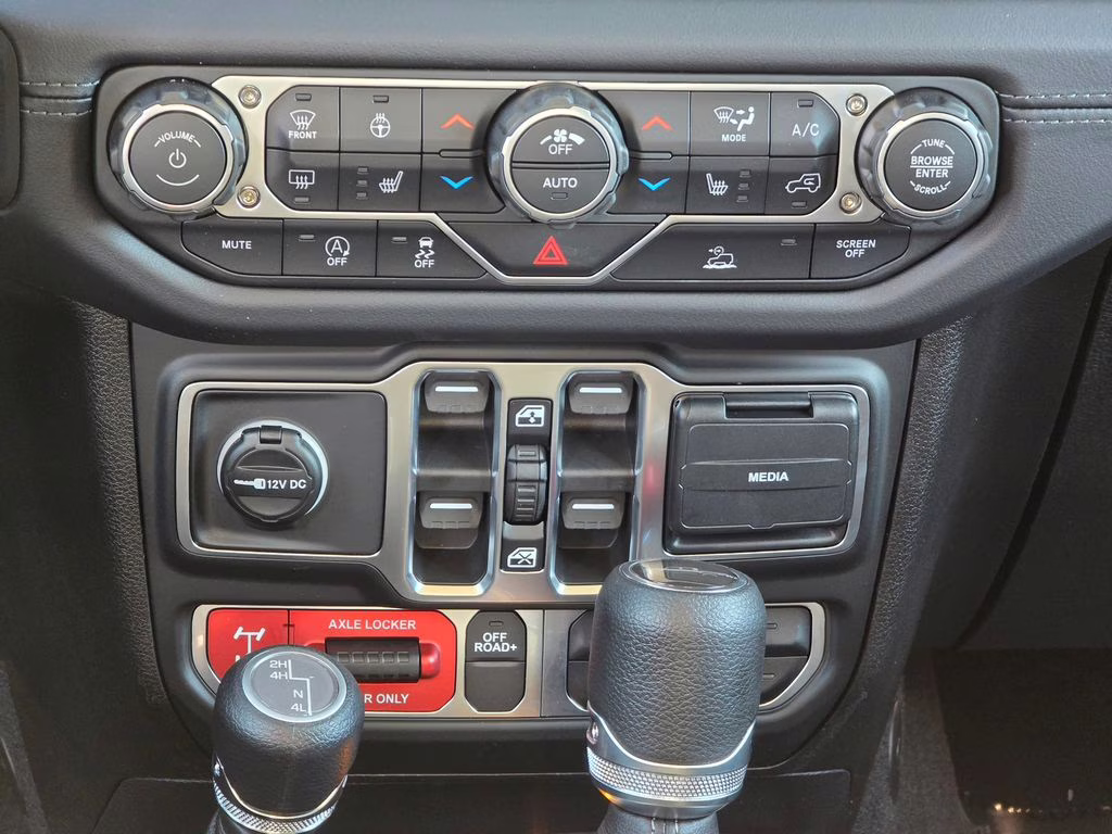 2026 Anvil Clearcoat Jeep Gladiator Mojave 4X4 Truck